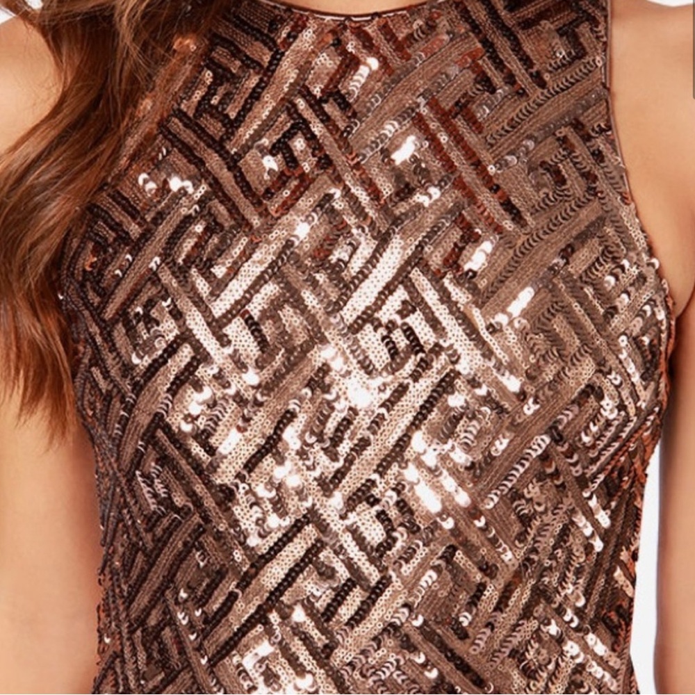 Dress The Population Mia Sequin Dress in Gold. - Picture 2 of 10